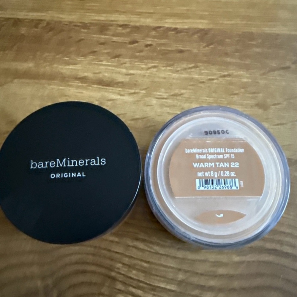 Bare minerals original foundation, warm tan 22- Lot of 2 - Picture 2 of 3
